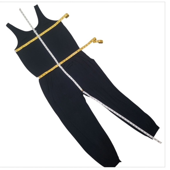 Aerie Jumpsuit Drawstring Waist Tapered Cuff Hem Romper Black Size Large - Picture 9 of 15